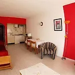 Edificio Novo Rosamar Al Vendégház