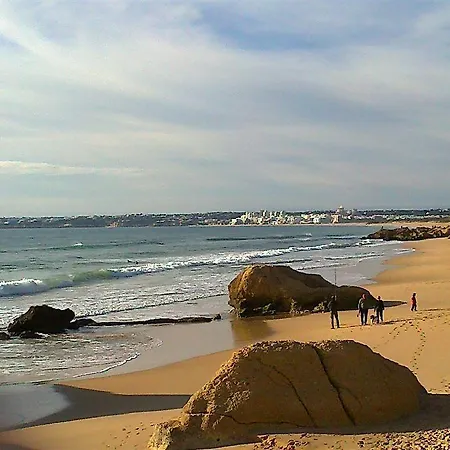 Casa de hóspedes Edificio Novo Rosamar Al Silves