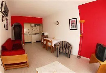 Edificio Novo Rosamar Al Casa de hóspedes