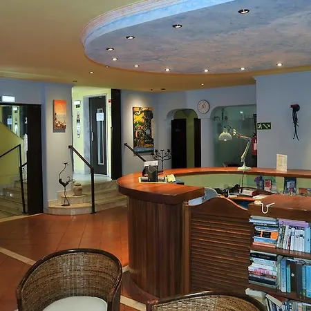 Edificio Novo Rosamar Al 3*