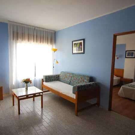 Pensión Edificio Novo Rosamar Al 3*