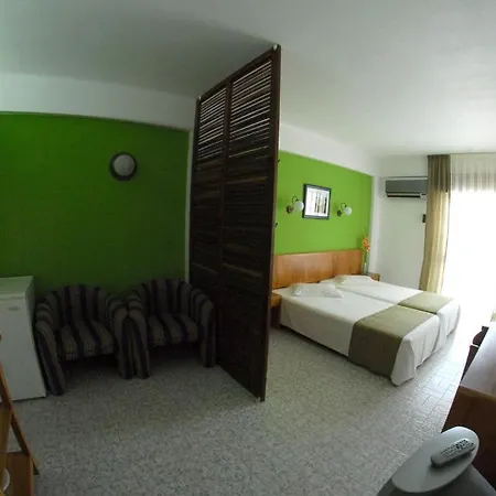 Edificio Novo Rosamar Al Silves