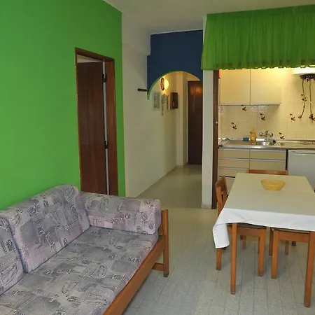 Edificio Novo Rosamar Al 3*