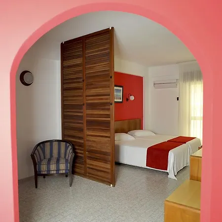 Πανσιόν Edificio Novo Rosamar Al 3*