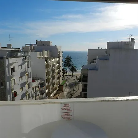 Edificio Novo Rosamar Al Pensión 3*
