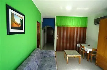 Edificio Novo Rosamar Al Pensión 3*